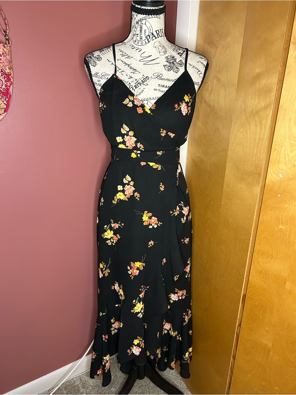 Black Floral Spaghetti-Strap wedding guest Maxi Dress